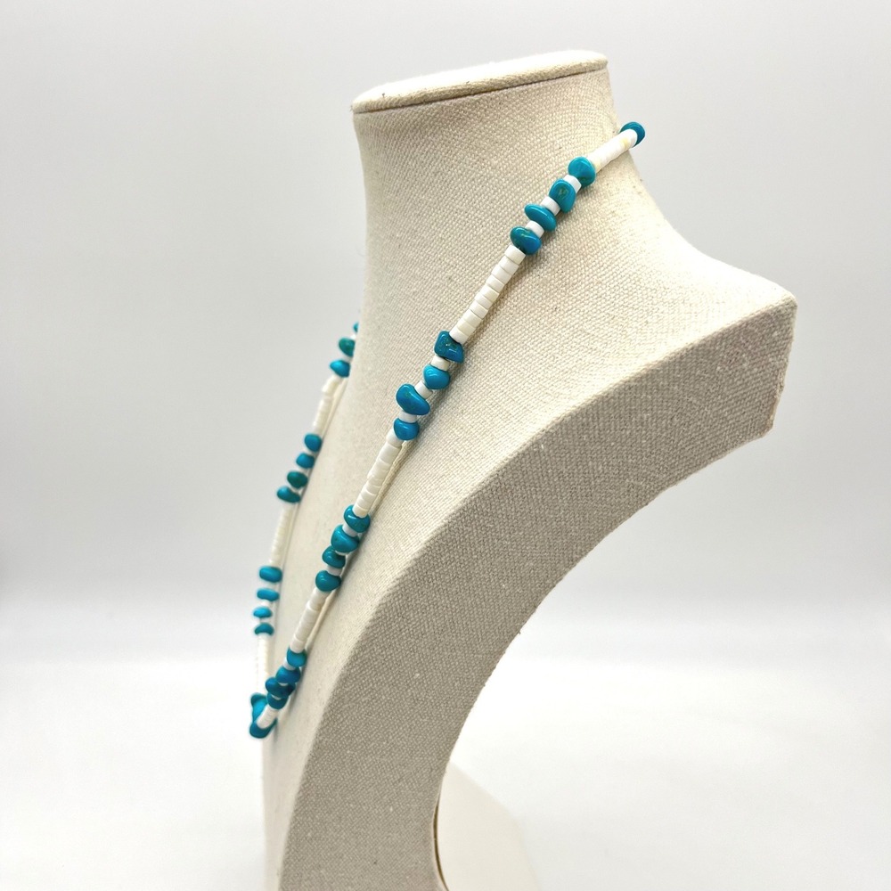 Vintage Turquoise Nugget and White Heishi Shell Bead Necklace 24 Inch Boho - Picture 2 of 7